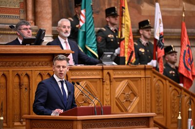 Peter Magyar zum Ministerpräsidenten von Ungarn gewählt.