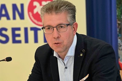 Ralph Burghart ist an Covid 19 erkrankt. 