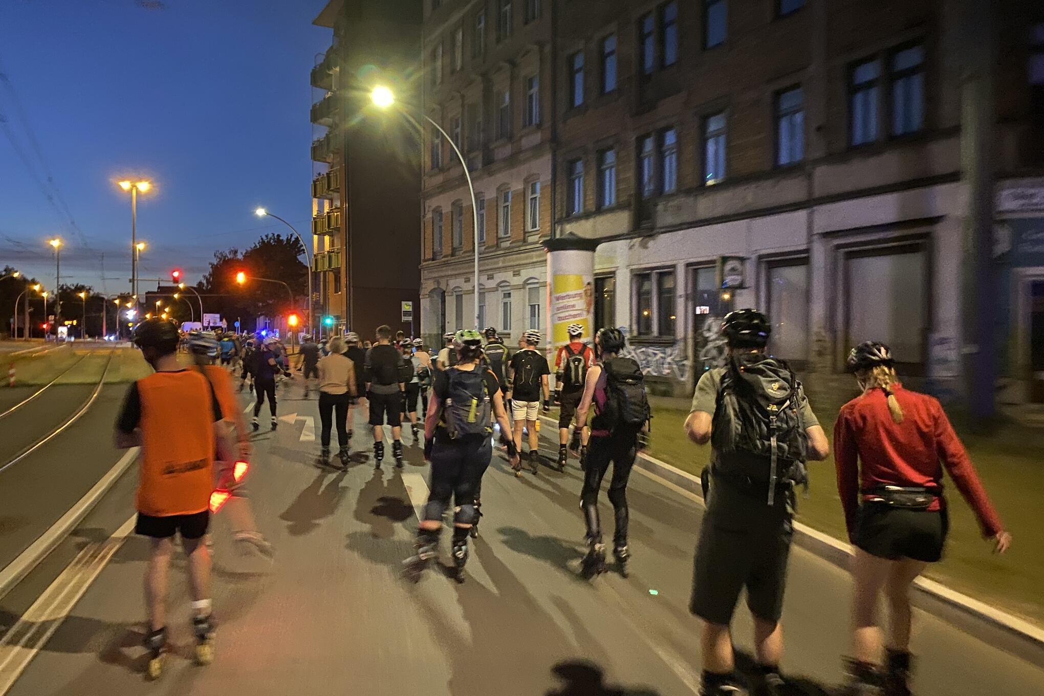 Spätabends auf Rollen durch die City: Chemnitzer Nachtskaten startet