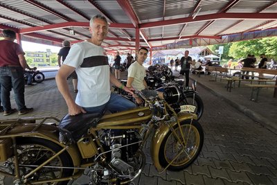 Oswald Kövago (links) und sein Sohn Nico hatten die weiteste Anreise.