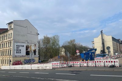 An der Ecke von Leipziger Straße und Kanalstraße starten die Bauarbeiten für die neue Wohnanlage.