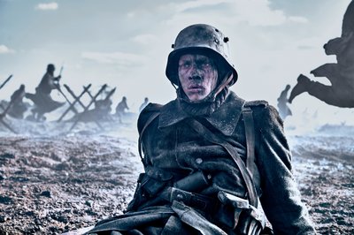 Mit seinen Schreckensbildern ist der Film vorsichtig.