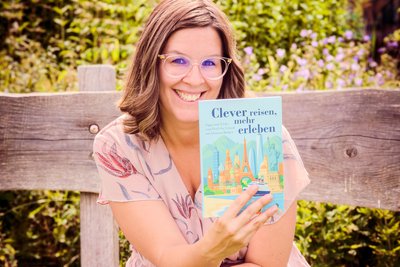 Fanny Grunds Reise-Ratgeber „Clever reisen, mehr erleben“ bietet Tipps und Tricks für die nächste Reise.