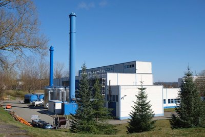 Das Heizwerk der Stadtwerke am Obermylauer Weg im Wohngebiet West.