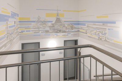 Die Wandgestaltung des Treppenhauses übernahmen die Dresdner Künstler Philipp Gloger und Philipp Koß.