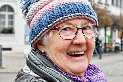 Monika Krause. 