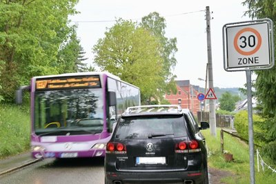 Die Tempo-30-Zone gibt es seit Jahren. Nach Einschätzung der Initiative halten sich immer weniger Autofahrer daran.