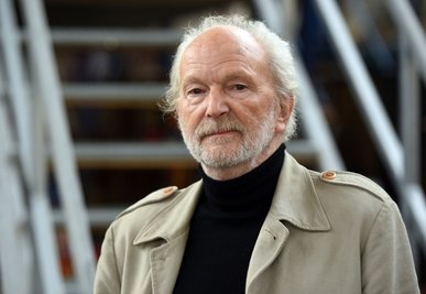  Kauziger Großstadt-Melancholiker: der Schauspieler und Regisseur (undCorinna Harfouchs Ex-Ehemann) Michael Gwisdek. 