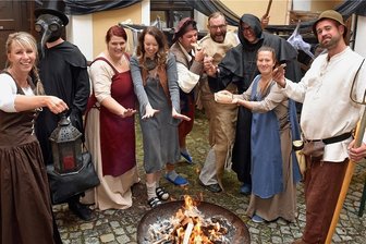 500 Jahre Scheibenberg: So feiert die Bergstadt - Statt eines Festumzugs können Gäste an 48 Orten im Stadtgebiet die 500-jährige Geschichte Scheibenbergs eintauchen. Im Bild: der Faschingsverein in mittelalterlichen Kostümen.