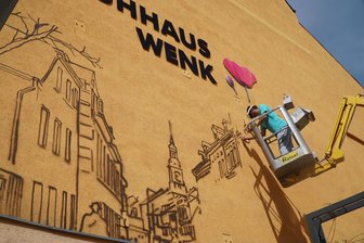 500 Spraydosen für Werdau: Aus Schmuddelecke wird Kunst - Pavlin Metodiev, auch unter PA2Art ein Begriff, setzt ein weiteres Graffiti-Projekt um.