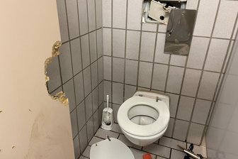 5000 Euro Schaden: Randale in Toiletten auf Rodewischer Schlossinsel -