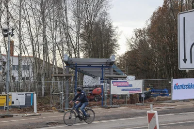 An der Kalkstraße geht es am Wochenende beim Brückenbau weiter.
