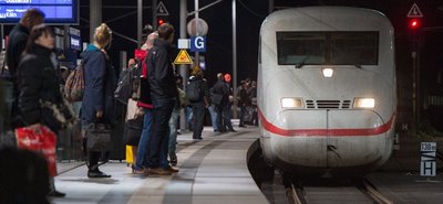 Die Deutsche Bahn stattet ihre ICE-Flotte mit einem neuen WLAN-System aus.