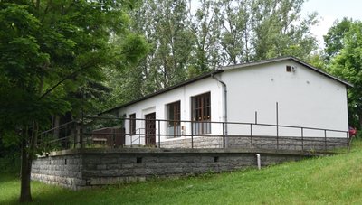 Das "Haus am See" steht wieder leer. Es gibt Ideen, hier Verwaltung und Anmeldung für den Campingplatz unterzubringen.