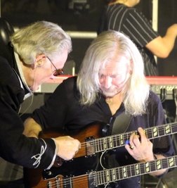 Drummer Michael Schwandt (l.) und Leadgitarrist Bernd Römer.