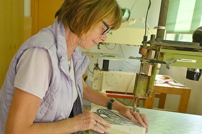 Heidrun Mehlhorn arbeitet seit 30 Jahren in der Werkstatt.