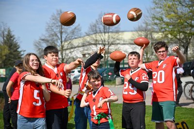 Der „Flag Knights“ Nachwuchs zeigt, dass Football nicht aggressiv sein muss.