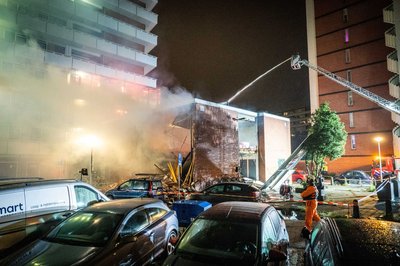 400 Anwohner mussten nach der heftigen Explosion ihre Wohnungen verlassen.