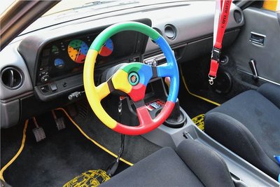 Auch der Innenraum des Opel Manta von Andreas Walther ist ein Hingucker. 