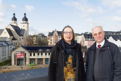 Familie Rummel packt demnächst die Koffer: Auf Pfarrerin Beatrice Rummel und Ehemann, Pfarrer Hans-Jörg Rummel, warten in Dresden neue Aufgaben.