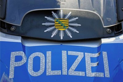 Die Polizei eilte zu einem Unfall auf der Kreuzung Poststraße/Bismarckstraße. 