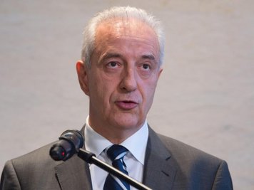 Stanislaw Tillich (CDU) - Sachsens Ministerpräsident