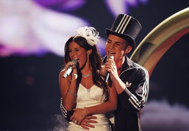 So fing alles an: Sarah Engels im Finale von "Deutschland sucht den Superstar" - zusammen mit ihrem damaligen Freund Pietro Lombardi. (Archivbild)