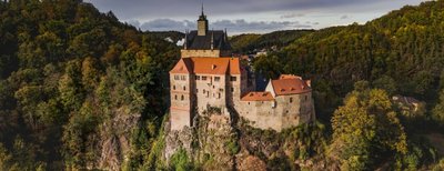 Nachtschwärmer werden eine in stimmungsvolles Licht getauchte Burg Kriebstein und das Museum bei Nacht erleben können. 