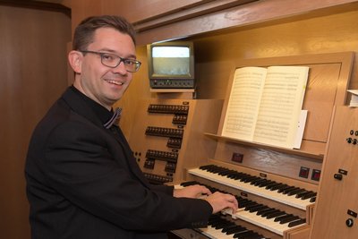 Kantor Alexander Ploß gestaltet das Abschlusskonzert.