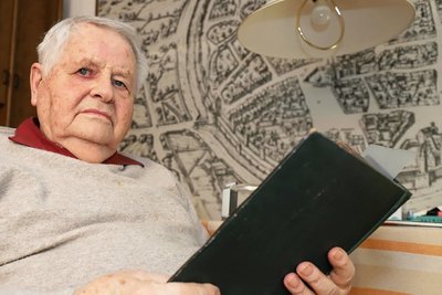 Günter Aßmann taucht tief in die Geschichte ein. Zu Weihnachten erzählt er über seine Generation.