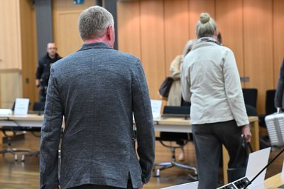 Zum Prozessauftakt vor dem Landgericht Braunschweig benötigte der Staatsanwalt zwei Stunden für die Verlesung der Vorwürfe. 