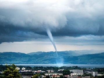 "Prinzipiell" seien die Voraussetzungen für Tornados gegeben, heißt es beim DWD. (Archivbild)