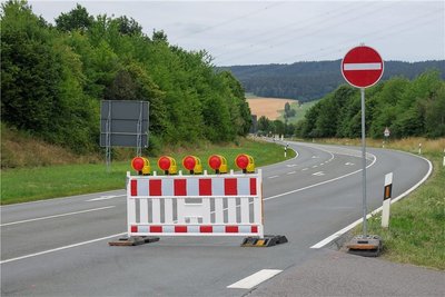 Seit Mittwoch halbseitig gesperrt: der Autobahnzubringer Zwönitz kurz nach der Abfahrt Stollberger Straße. 