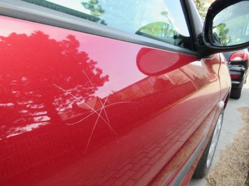 Eine Serie von zerkratzten Autos in Hohenstein-Ernstthal ist nach Angaben der Polizeidirektion Zwickau aufgeklärt.