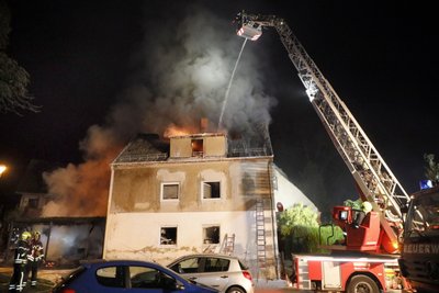 Es folgen weitere Bilder vom Brand.