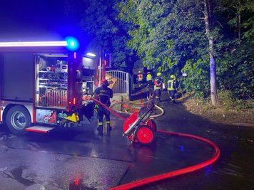 Im Einsatz waren fast 60 Feuerwehrleute.