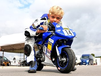 Bereit für eine neue Herausforderung: Danny Hinkelmann aus Königsfeld startet 2022 in der Minibike-Nachwuchsklasse. 