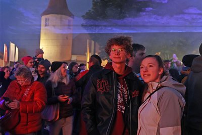 Der Plauener Thomas Henker war mit seiner aus Bayern stammenden Freundin zur Nacht der Kerzen dabei.