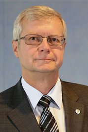 Dr. Thomas Breyer Zahnarzt, Präsident der Landeszahnärztekammer Sachsen. 0351 4864-2806