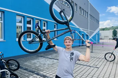 Tim Winter war am Samstag einer der ersten Besucher der neuen Skatehalle.