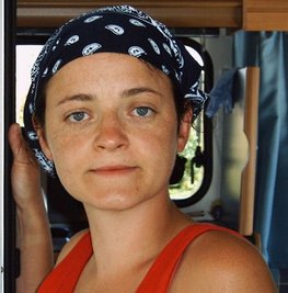  Beate Zschäpe steht im Fokus von Spekulationen. Mitunter sollen V-Leute buchstäblich hautnah dran gewesen sein. Zielführende Tipps kamen dennoch nicht. Auch gab es Indizien, Zschäpe selbst sei V-Frau gewesen. 