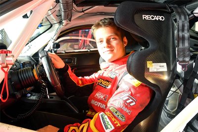Auf dem Sachsenring saß Niels Tröger vor wenigen Tagen das erste Mal am Steuer eines GT4-Boliden.