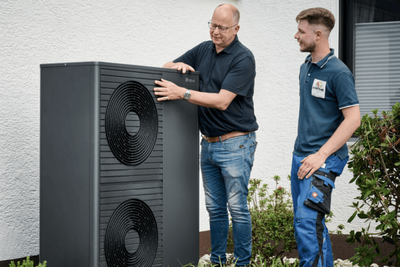Moderne Wärmepumpen verbinden hohe Effizienz mit einem flüsterleisen Betrieb und viel Flexibilität beim Aufstellen.