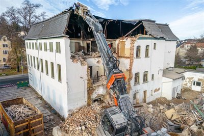 Im November 2022 hatte der Abriss des ehemaligen Ellefelder Marktes an der Hauptsstraße 34 begonnen.