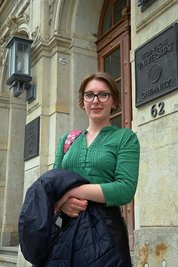 Mariia Boiko aus der Ukraine besucht derzeit regelmäßig im Gebäude an der Straße der Nationen den Sprachkurs der TU Chemnitz. Die 17-Jährige will hier Anglistik und Amerikanistik studieren. 