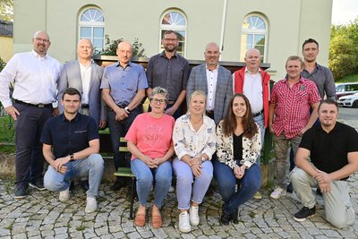 Der 2024 gewählte Gemeinderat von Bad Brambach mit Amtsverweser Torsten Schnurre.
