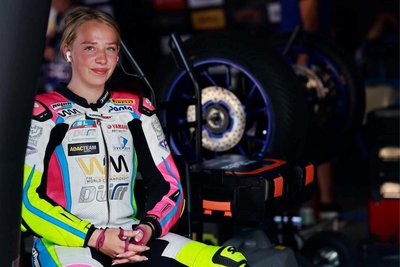 Lucy Michel im Fahrerlager.