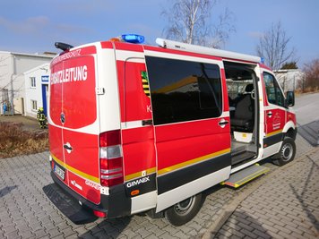 Offenbar hatte sich in einer Absauganlage des Unternehmens starker Rauch gebildet.