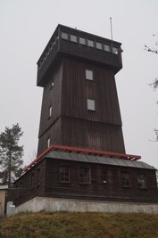 Der jetzige Turm wurde im Juli 1993 eingeweiht. 