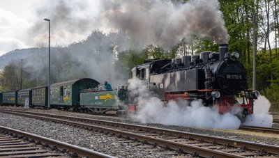 Die Fichtelbergbahn wird wegen der hohen Energiekosten nicht so oft fahren wie geplant.